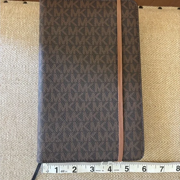 NWT Michael Kors Monogram Notebook in Brown - Picture 8 of 9